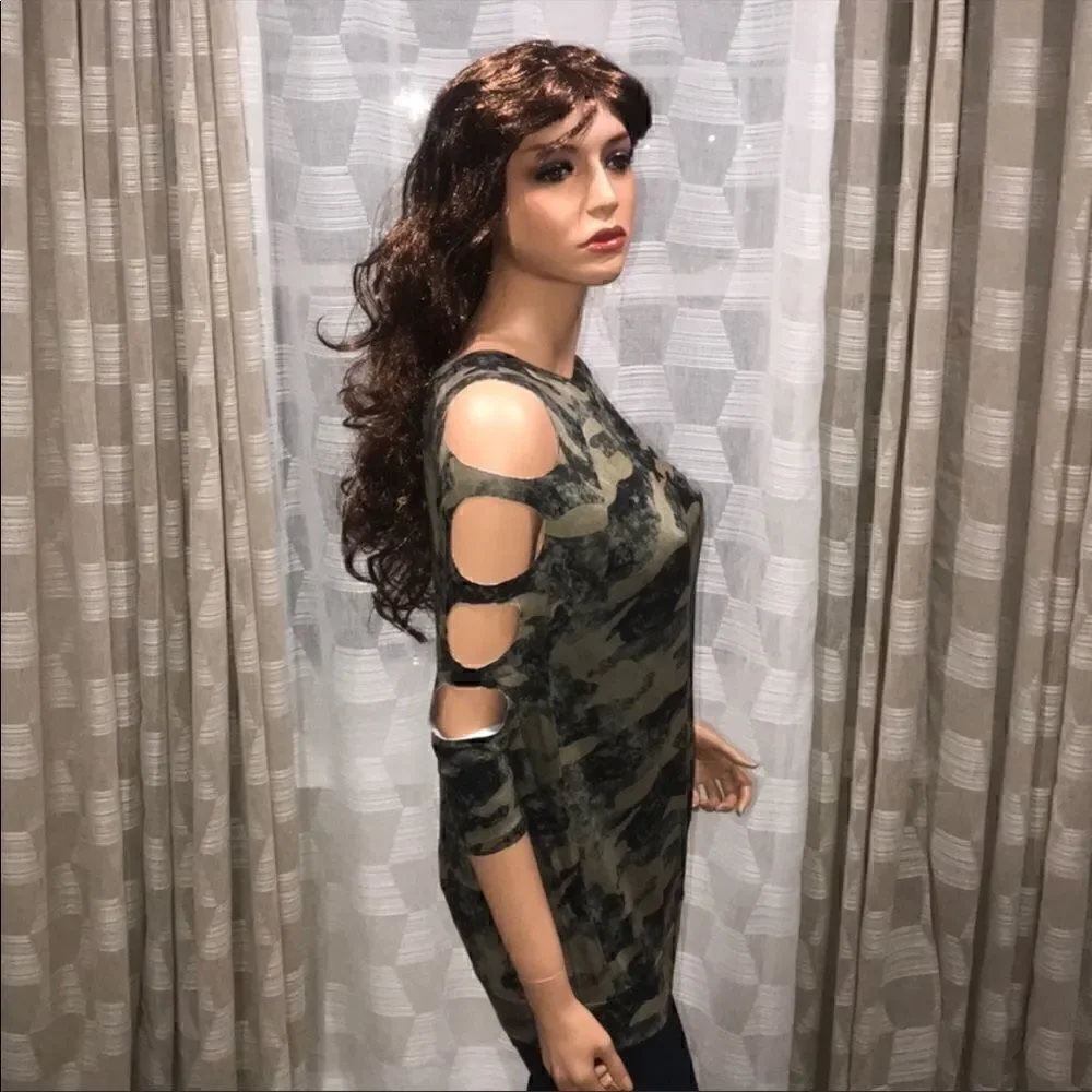 3/4 open sleeve Camo Top                        - Picture 4 of 8